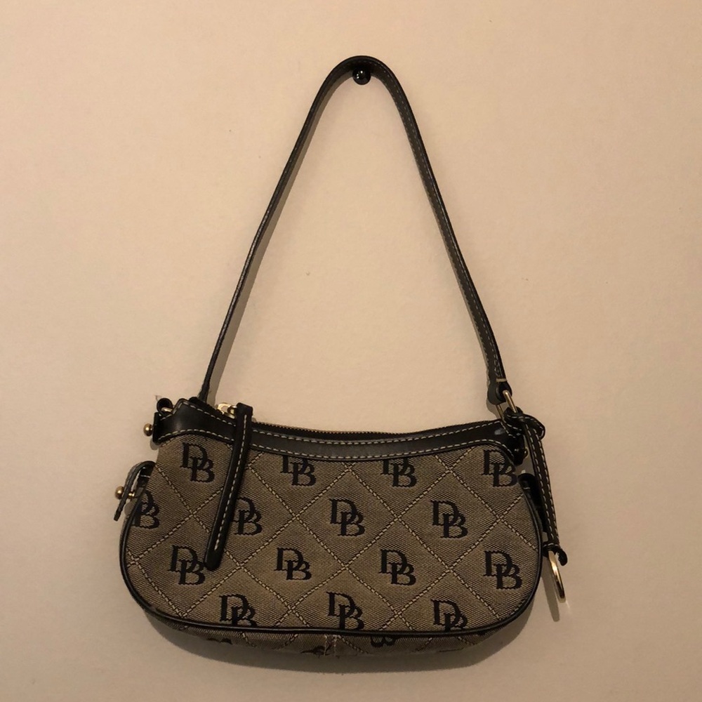 Dooney & Bourke